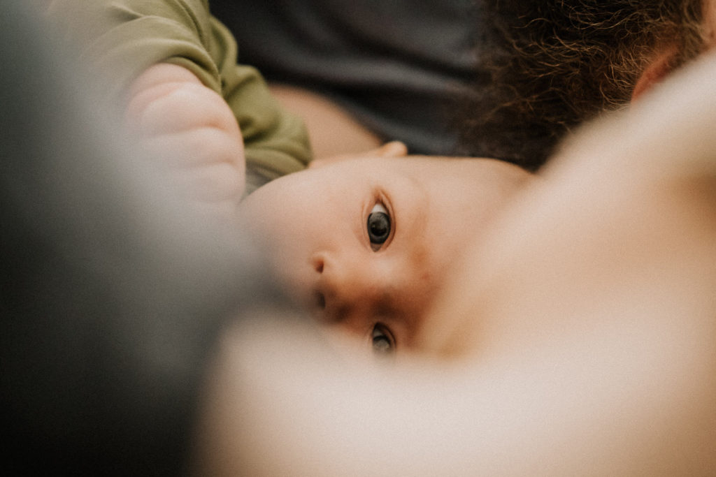 Newborn Shooting in Wiener Altbau Wohnung